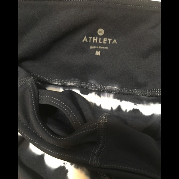 Athleta Salutation Tie Dye Cropped Legging LO. - Picture 9 of 12